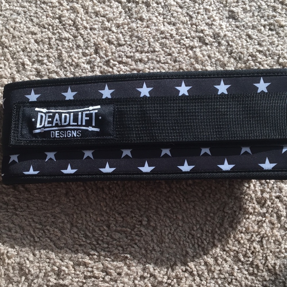 Deadlift designs weight belt